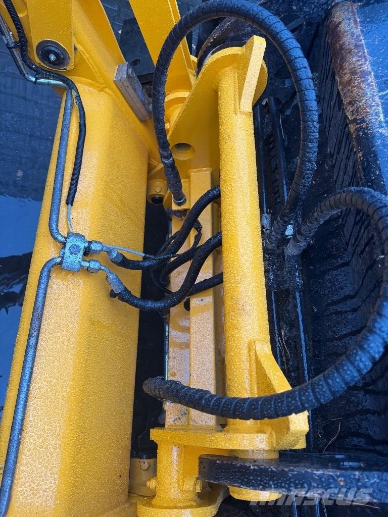 JCB 3CX compact Backhoe loaders