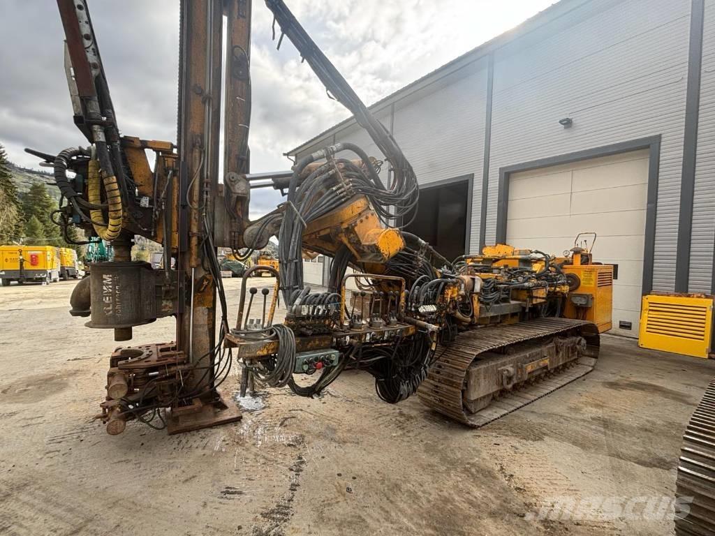Klemm KR 807-4 Piling rigs