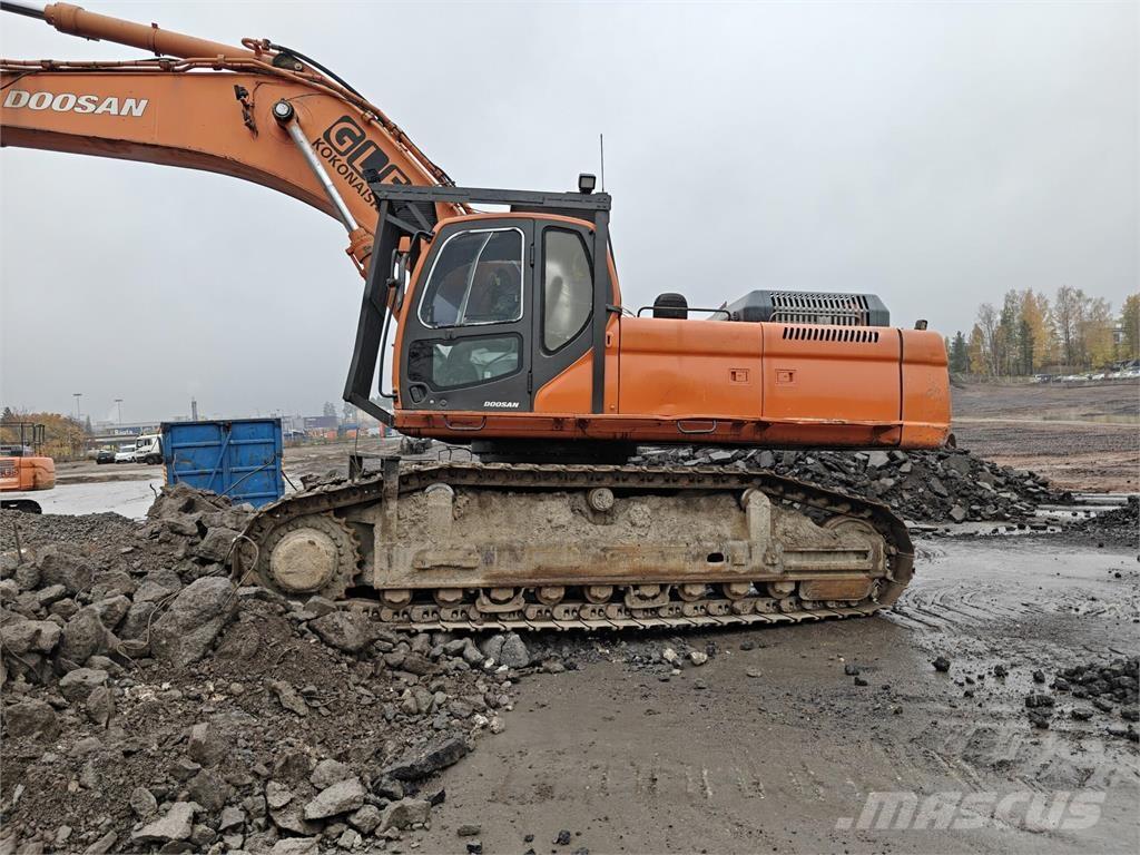 Doosan DX520LC Crawler excavators