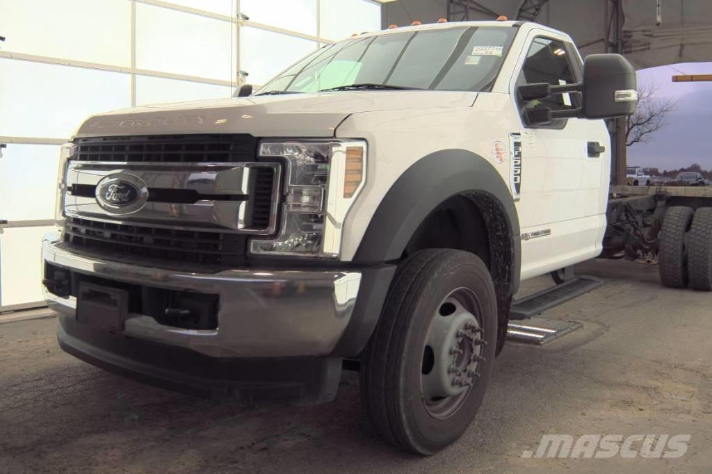 Ford F 550 XLT SD Chassis Cab trucks