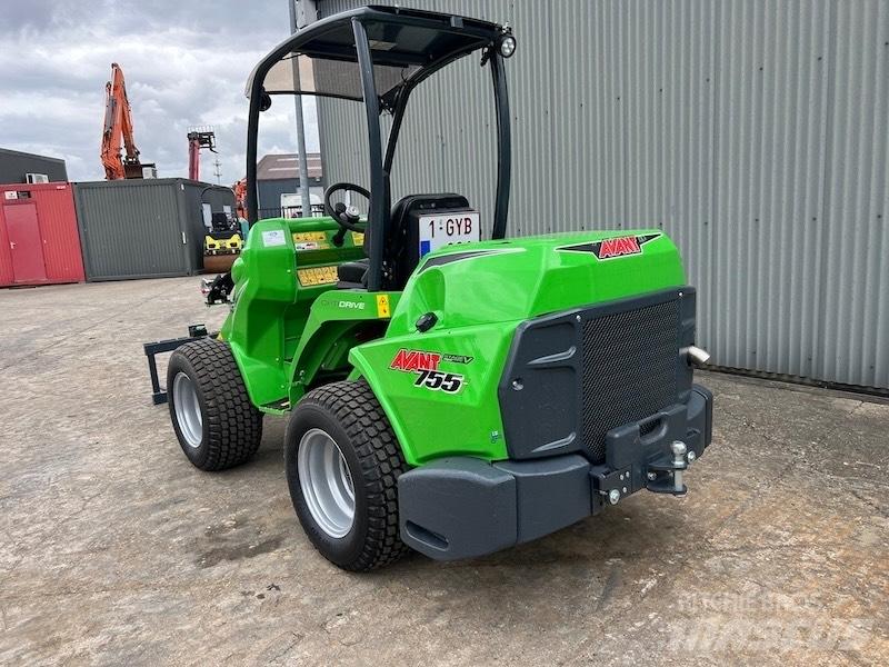 Avant 755 i Mini loaders