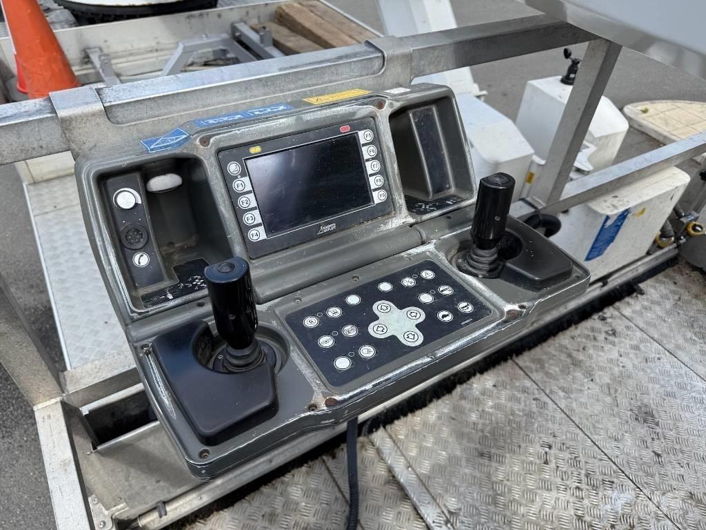 Bronto Skylift S56XR Truck & Van mounted aerial platforms