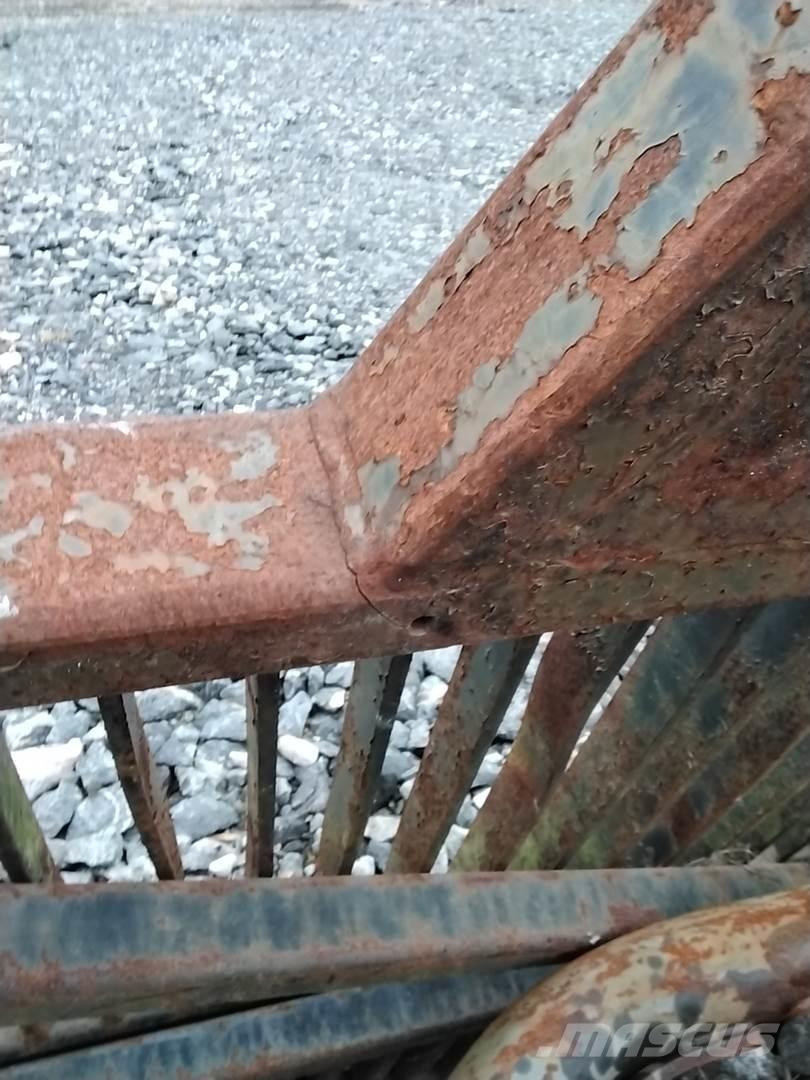 Valmet 860 Other components