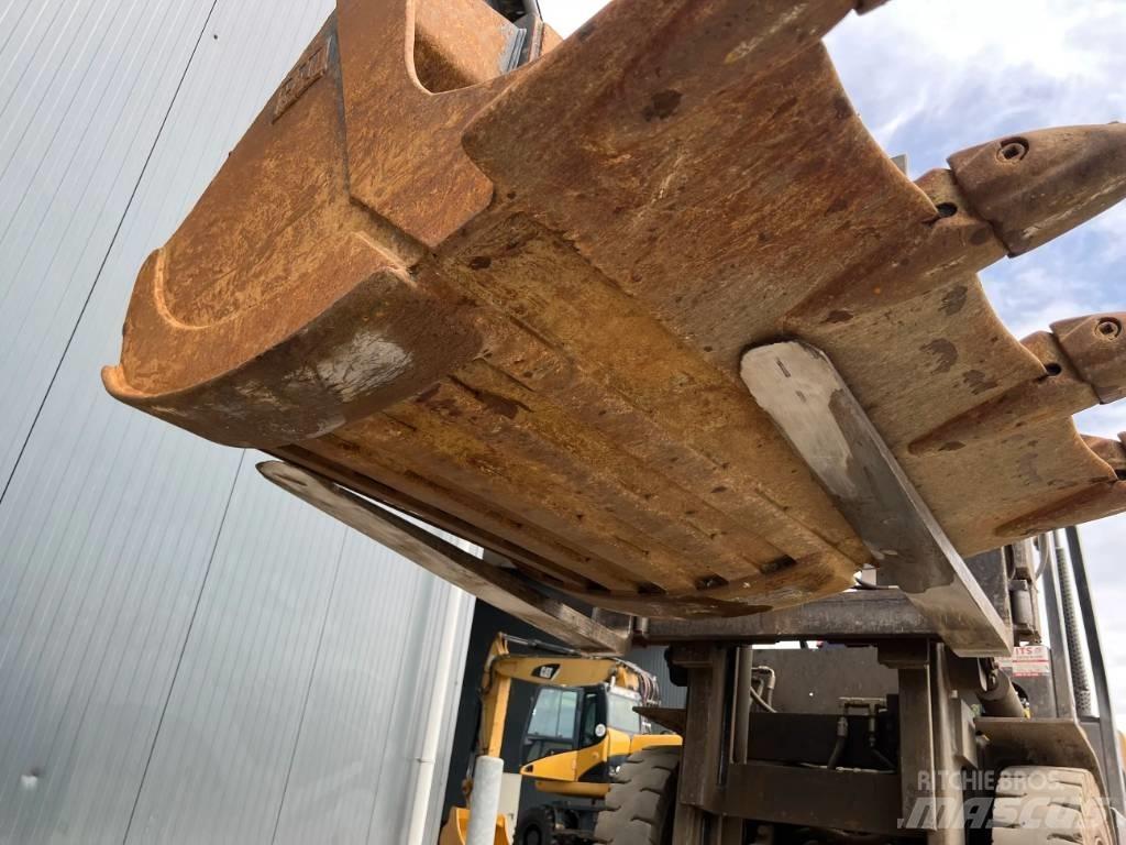 SMP S70 Buckets