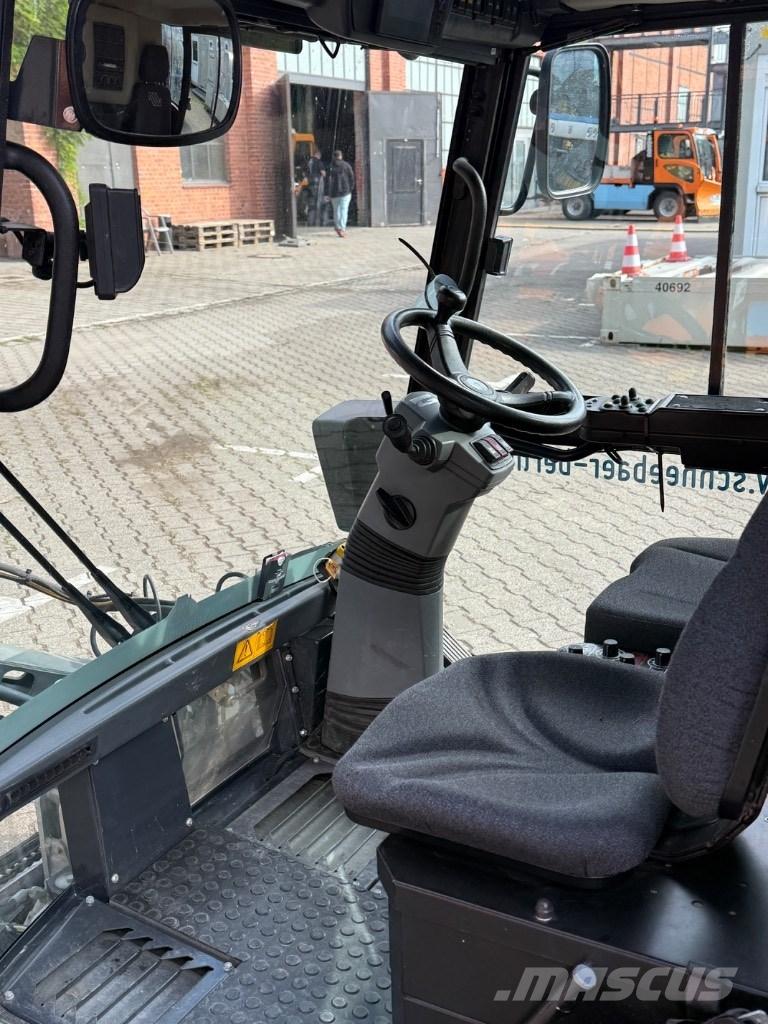 Schmidt eSwingo 200+ Sweepers