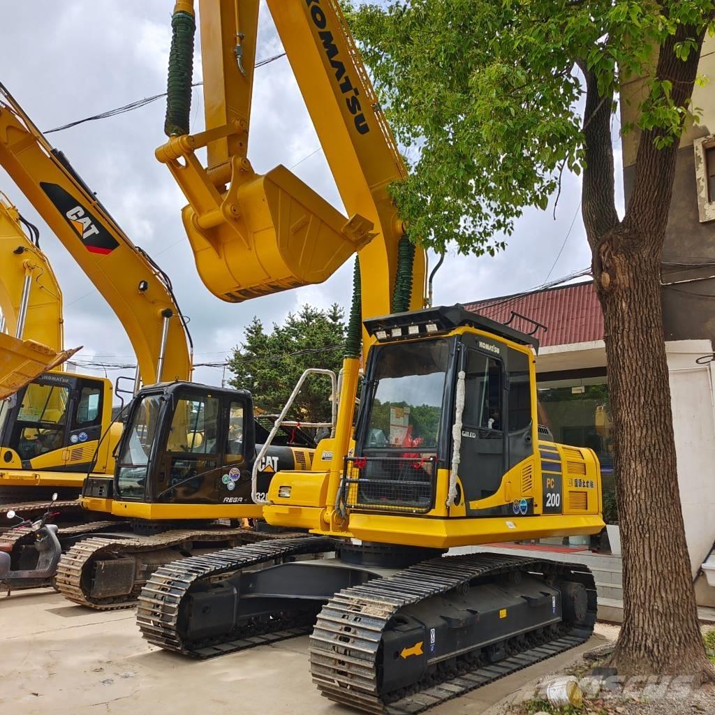 Komatsu PC 200-8 Crawler excavators