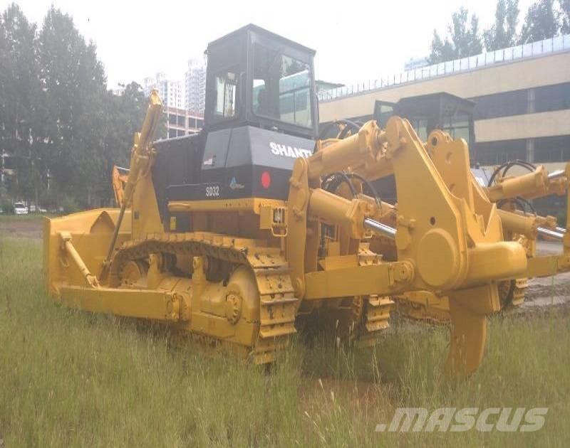 Shantui SD32 Crawler dozers