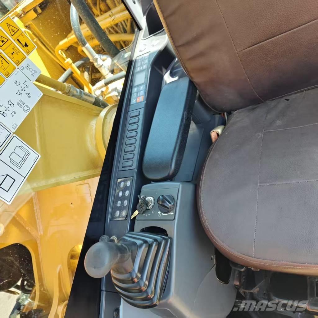 CAT 320 D Crawler excavators