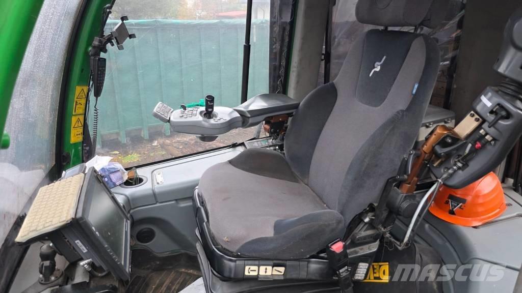 John Deere 1510 E Forwarders