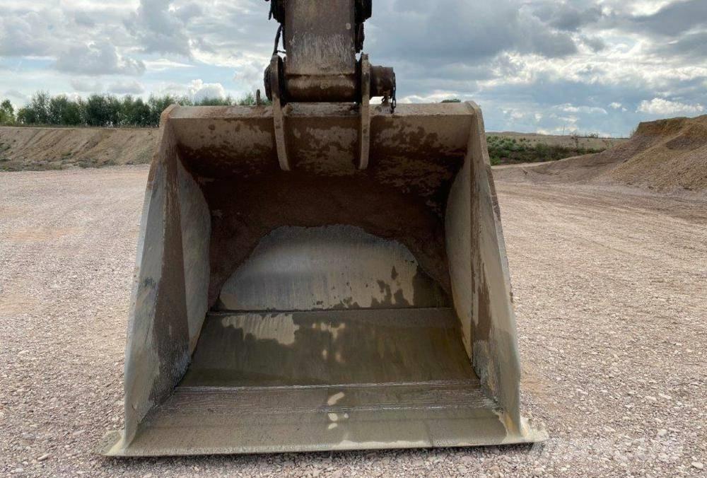 Komatsu PC 1000-1 Crawler excavators