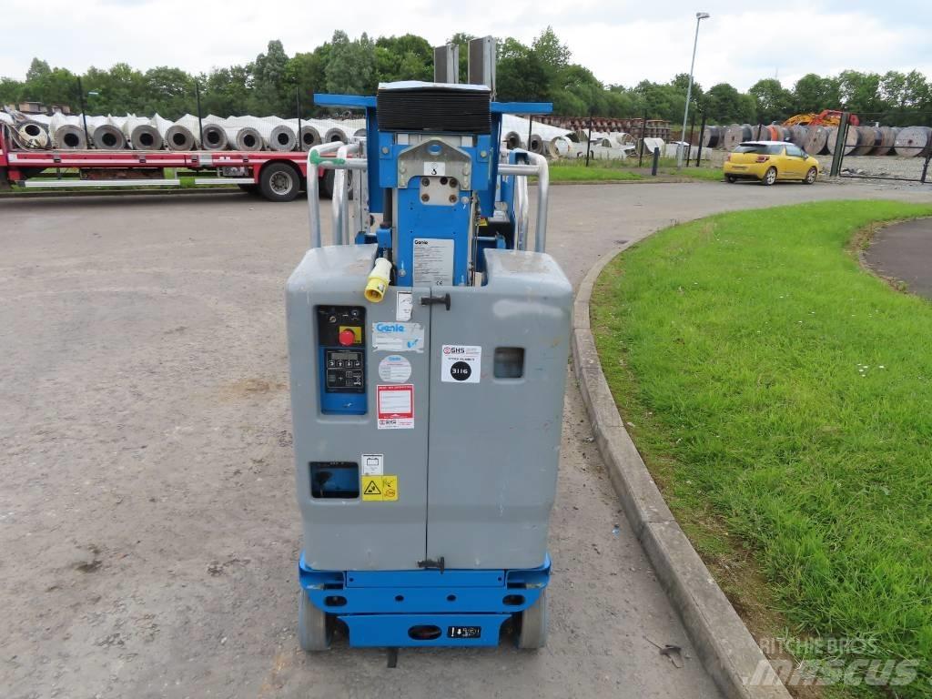 Genie GR 15 Vertical mast lifts