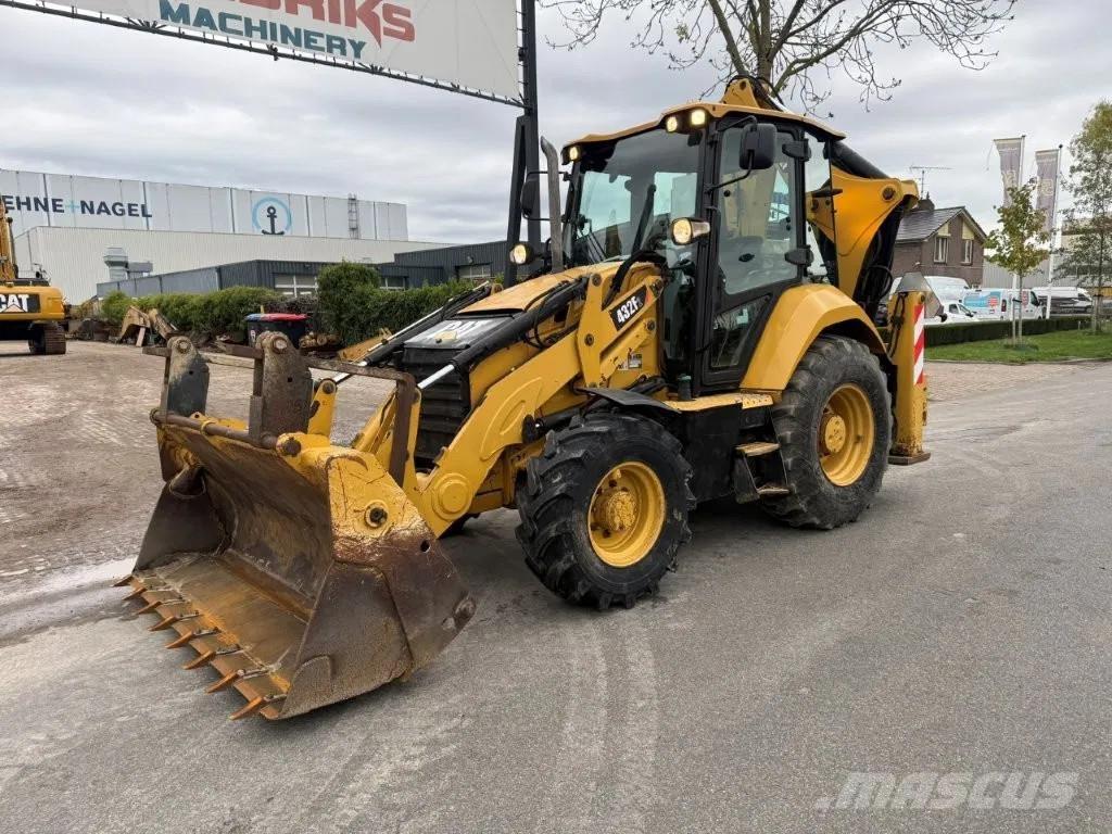 CAT 432F2 Backhoe loaders