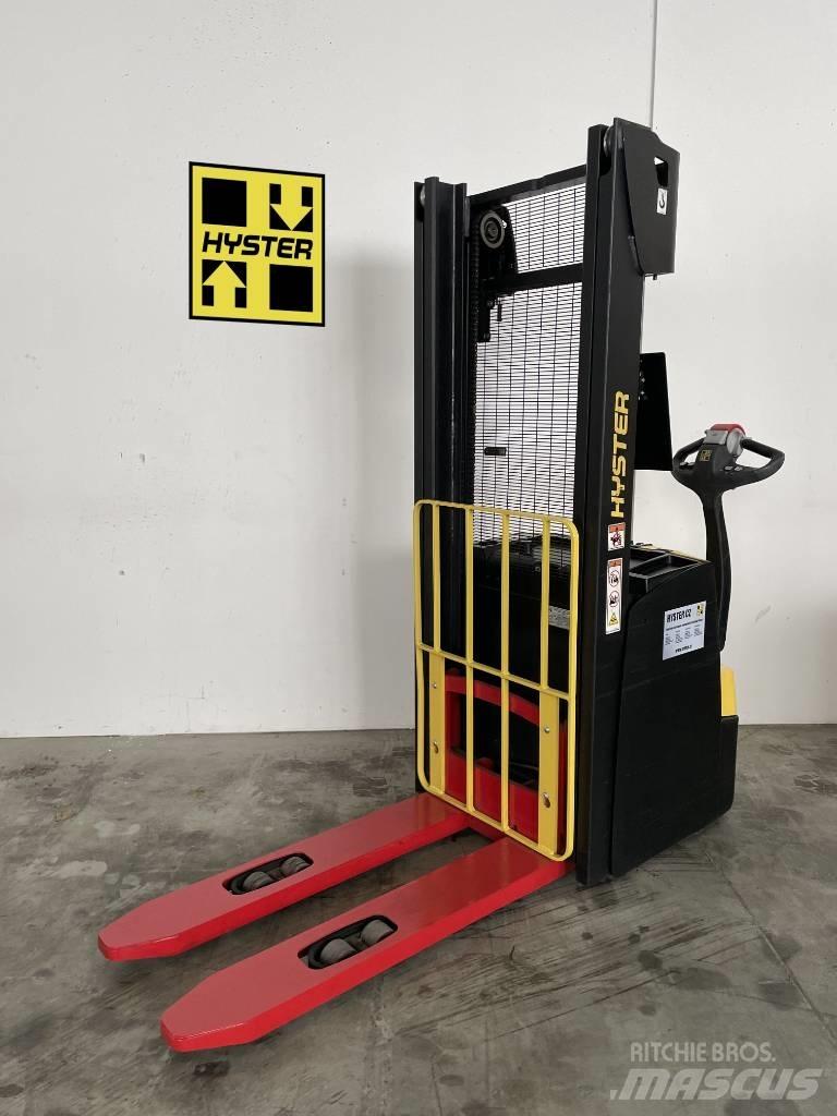 Hyster S1.6 Pedestrian stacker