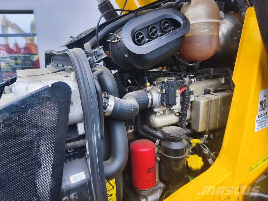 JCB 3 CX Backhoe loaders