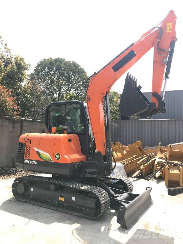 Doosan DX 60-9 C Midi excavators  7t - 12t