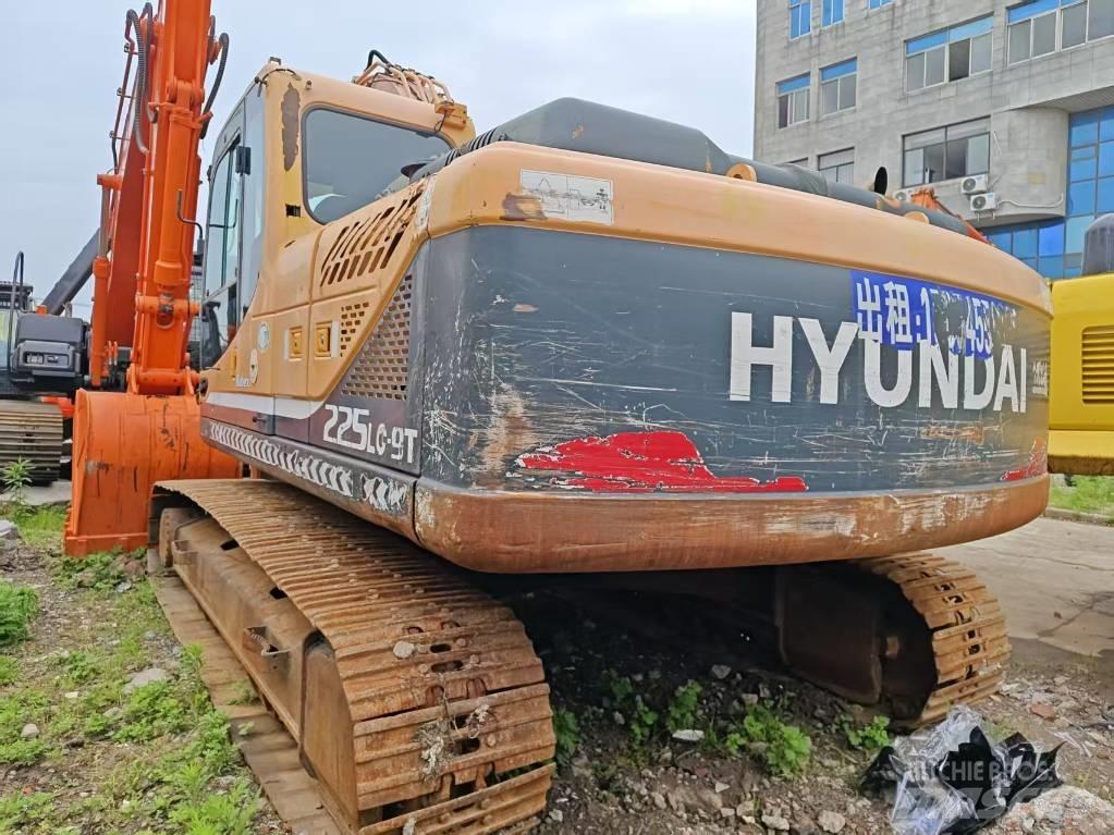 Hyundai R 225LC-9T Crawler excavators