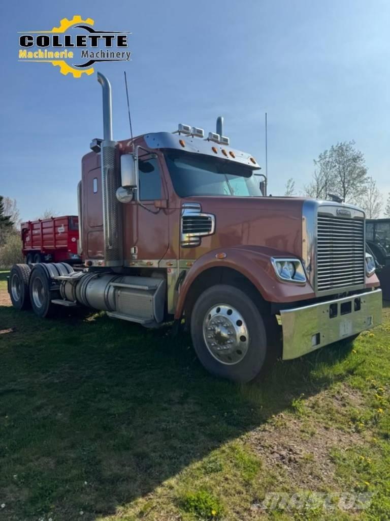 Freightliner 122 SD Tractor Units