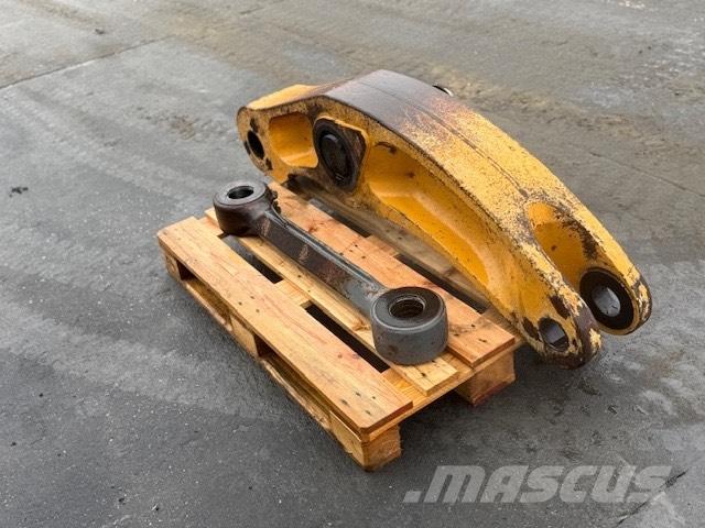 Liebherr L 566/576 Booms and arms