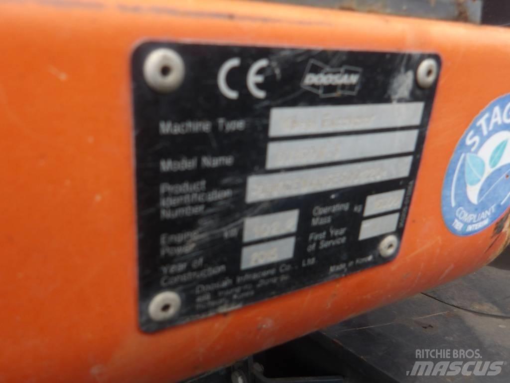 Doosan DX 160 W Wheeled excavators