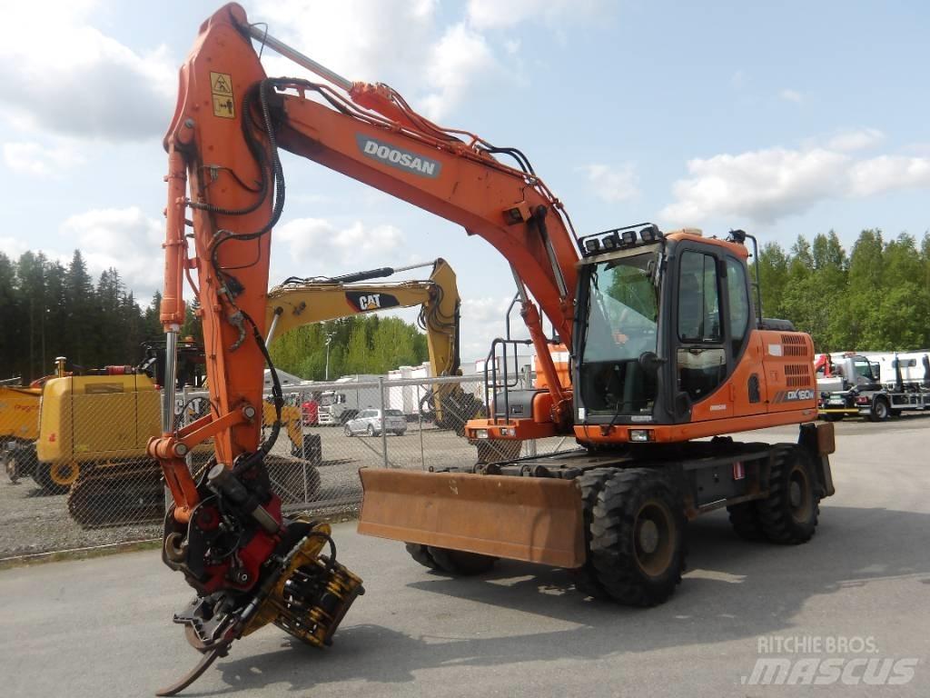 Doosan DX 160 W Wheeled excavators