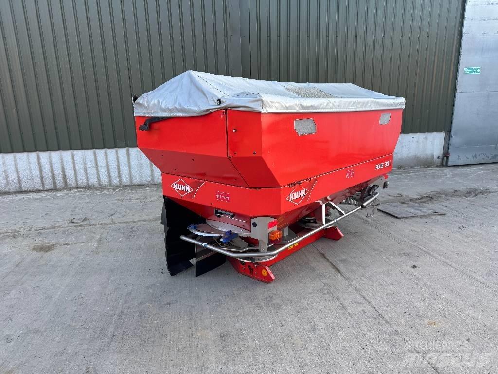 Kuhn Axis 30.1 W Mineral spreaders