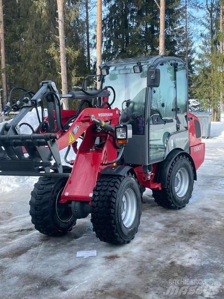 Weidemann 1380 Multi purpose loaders