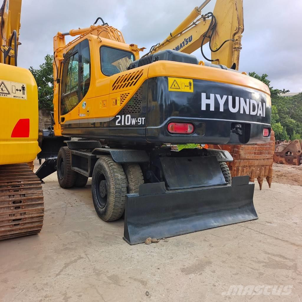 Hyundai HW 210 A Crawler excavators