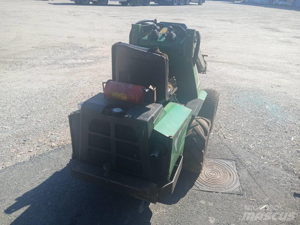 Avant 320 Multi purpose loaders