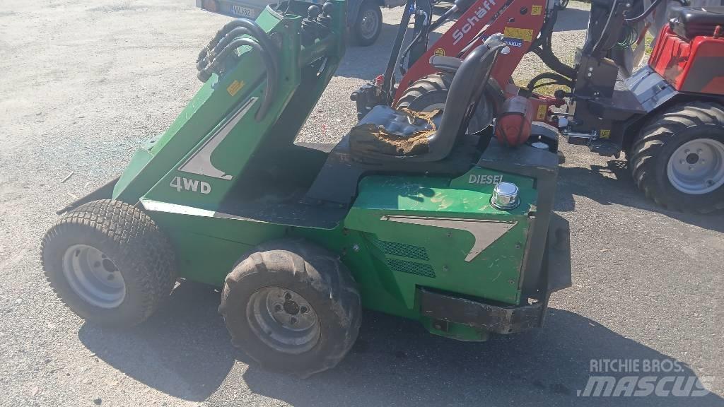 Avant 320 Multi purpose loaders