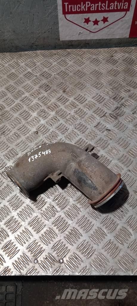 Scania 94 D.   1375488 Radiators