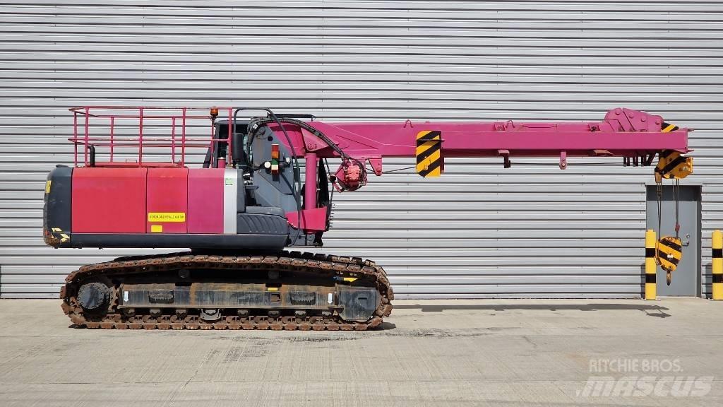 Hitachi ZX 210 LC-3 Tracked cranes