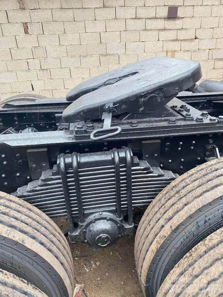Shacman F3000 6X4 Tractor Units