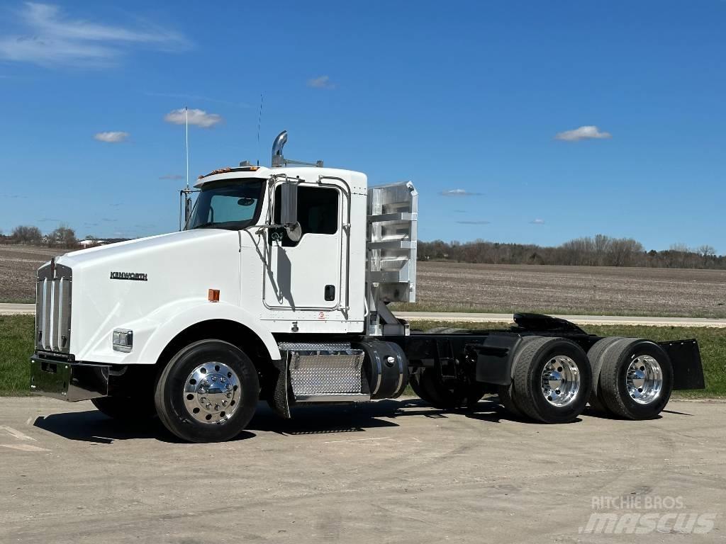 Kenworth T800 Tractor Units