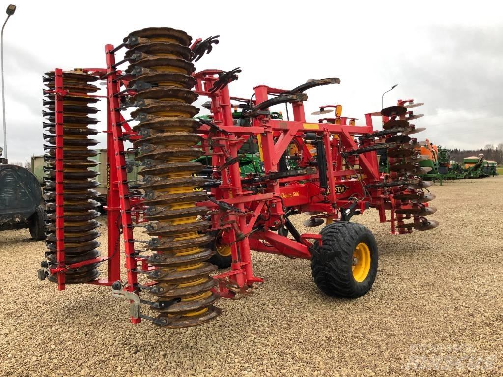 Väderstad Topdown500 Cultivators