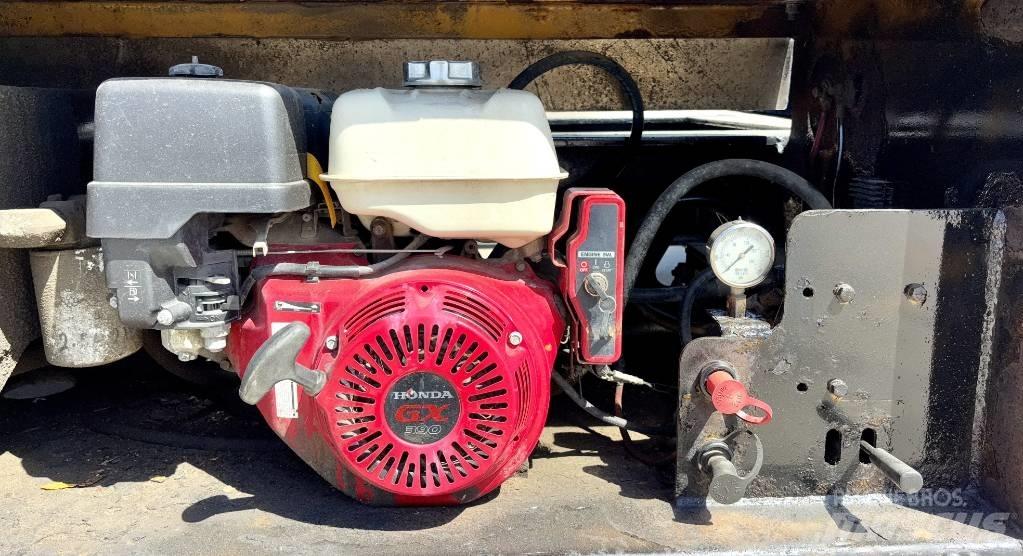 Trail King TK140 Low loaders