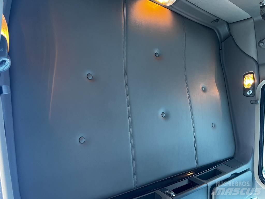 Kenworth T 800 Tractor Units
