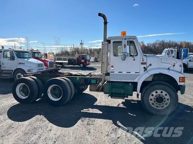 International 4900 Tractor Units