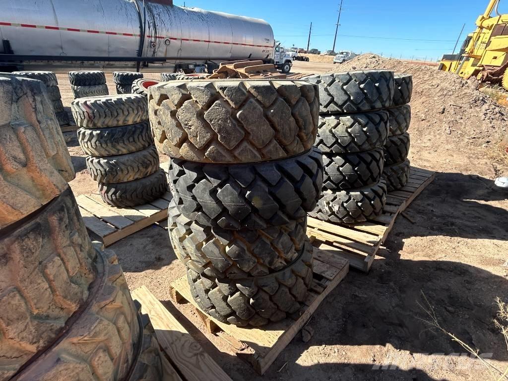 Bobcat 12x16.5 Tires Tyres, wheels and rims
