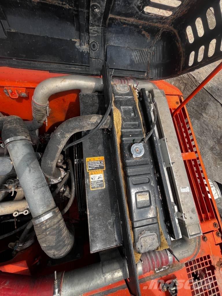 Doosan DH 225 LC-7 Crawler excavators