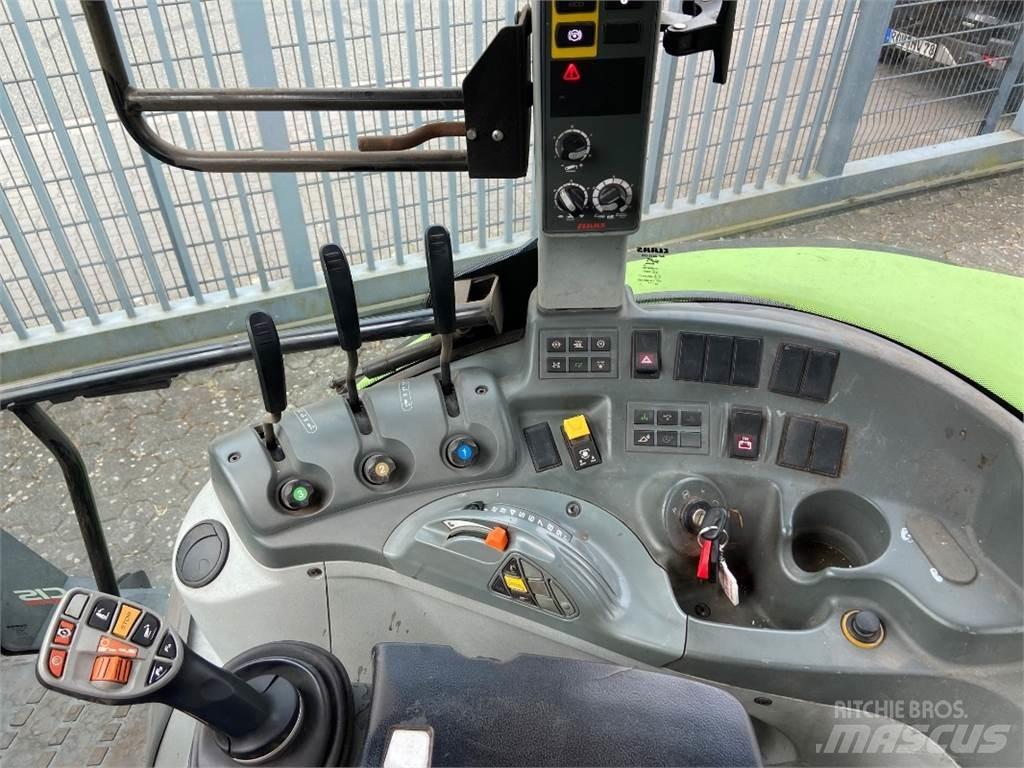 CLAAS Arion 440 Tractors