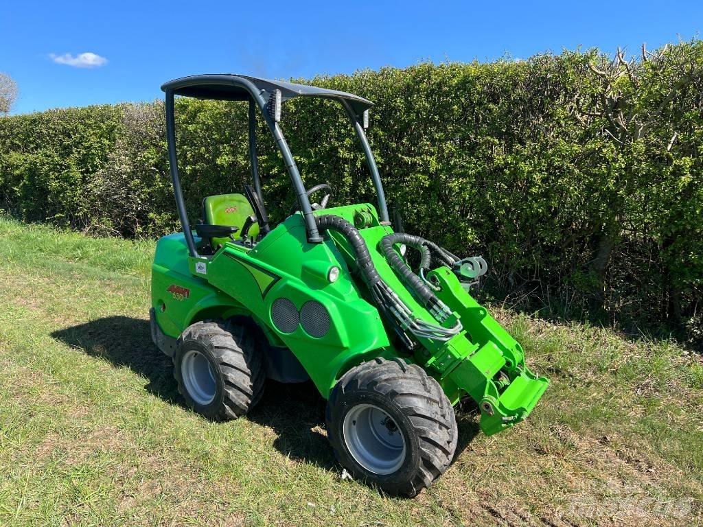Avant 630 Mini loaders