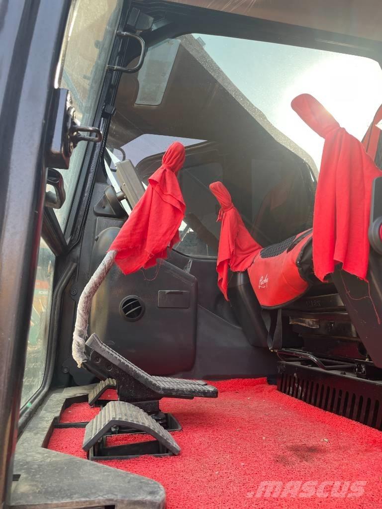 Sany SY 235 Crawler excavators