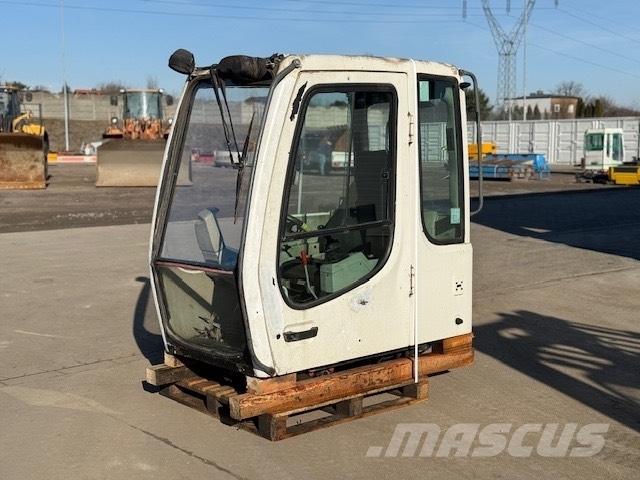 Liebherr A 924 C CAB Cabins and interior