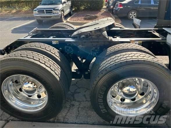 Kenworth T680 Tractor Units
