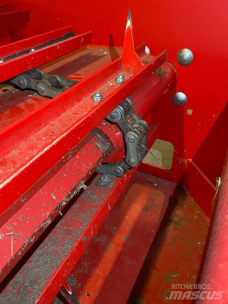 Silofarmer DB18 Bale shredders, cutters and unrollers