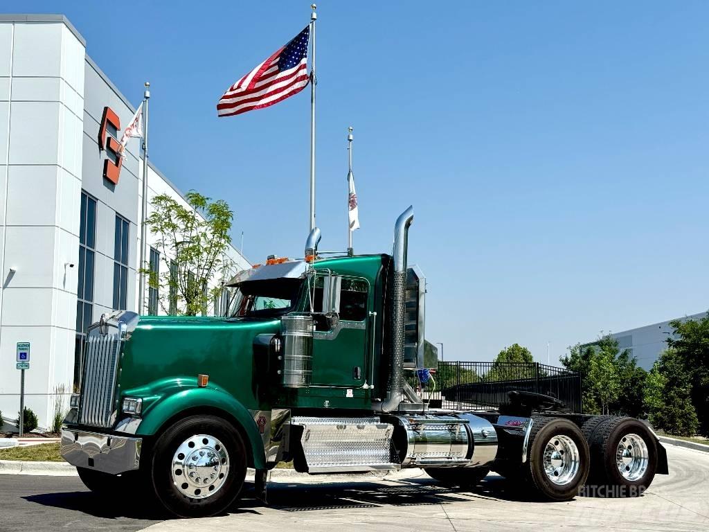 Kenworth W 900 Tractor Units