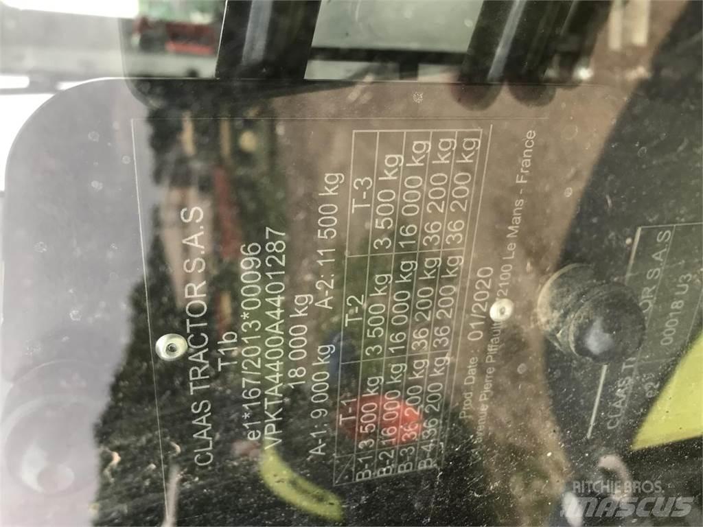 CLAAS Axion 920 Tractors