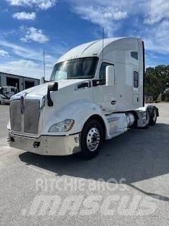 Kenworth T680 Tractor Units
