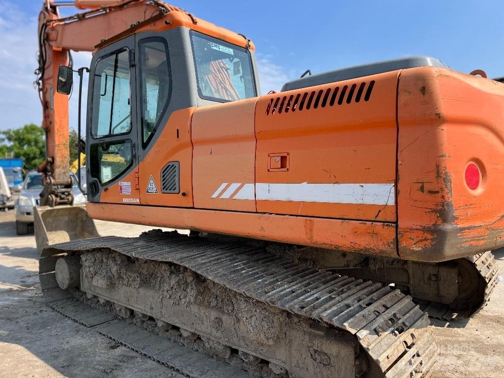 Doosan DX 225 LC-3 Crawler excavators