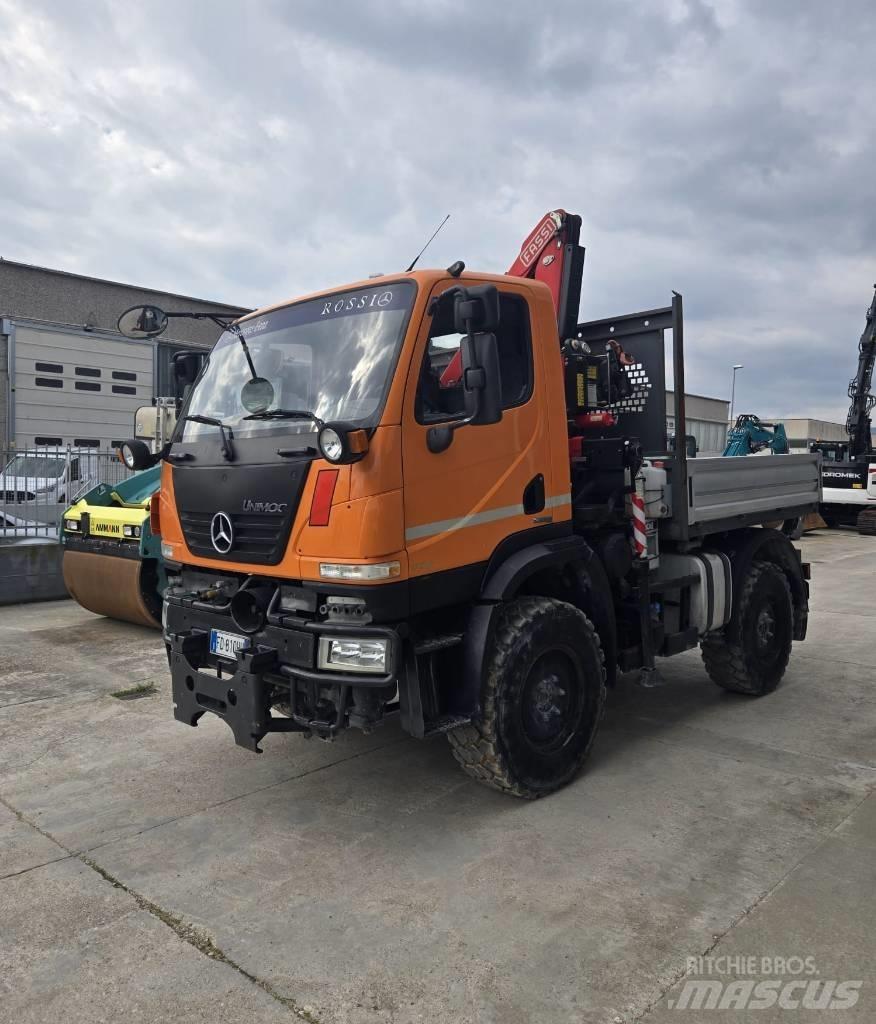 Unimog U20 Tipper vans